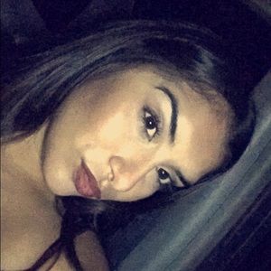 Meet your Posher, Gabriela