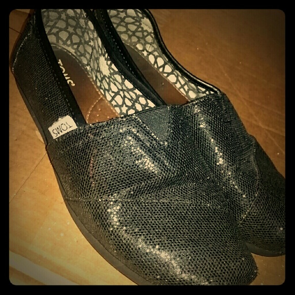 Toms, 6W