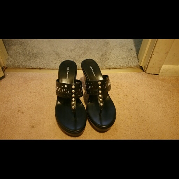 Sold - Picture 3 of 4