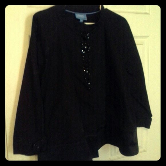 Beautiful very dressy vera wang lightweight jacket