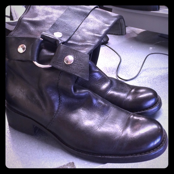 Black independent designer leather boots size 6