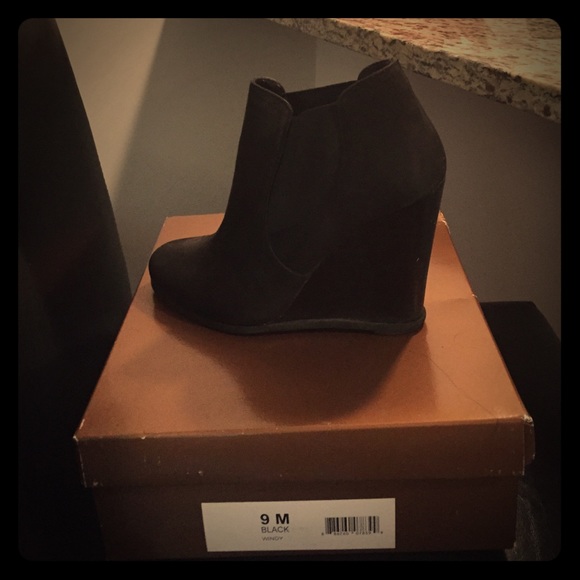 Audrey Brooke windy booties