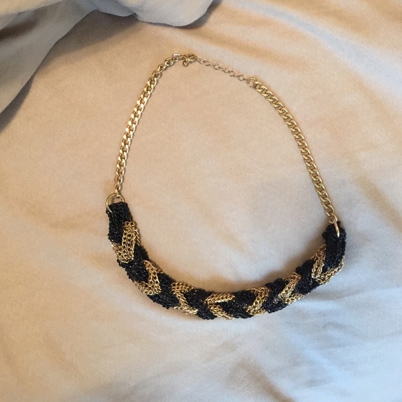 Forever 21 Black and Gold Chunky Necklace