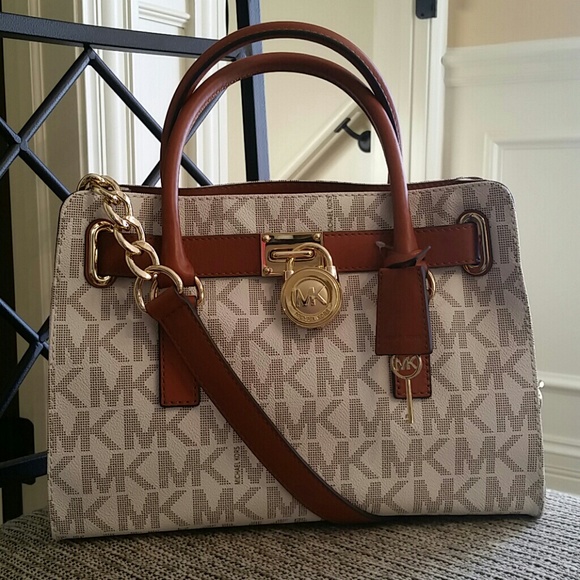 Michael Kors Handbags - ✋🚨 SOLD NWT Michael Kors Hamilton