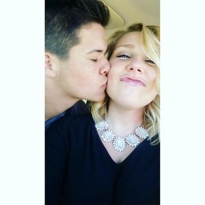 Meet your Posher, Dara