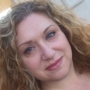 Meet your Posher, Carol