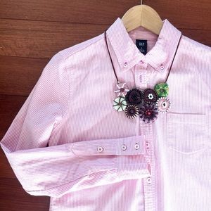 🍂🍂SALE GAP red & white stripe button down shirt