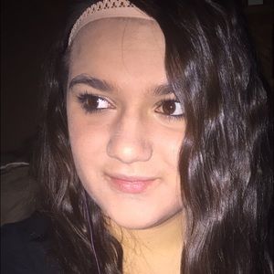 Meet your Posher, Julia