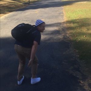 Meet your Posher, Hunter