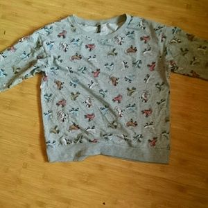 Roller skates sweater