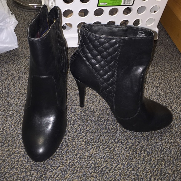 Madden girl black leather quilted heeled booties