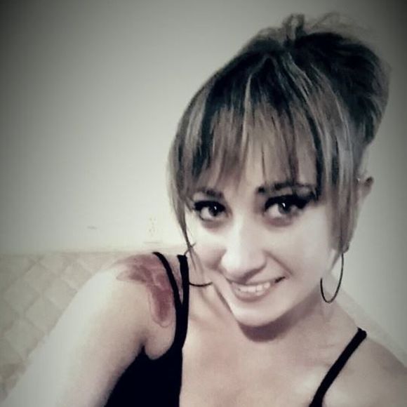 Meet your Posher, Randi - Picture 1 of 1