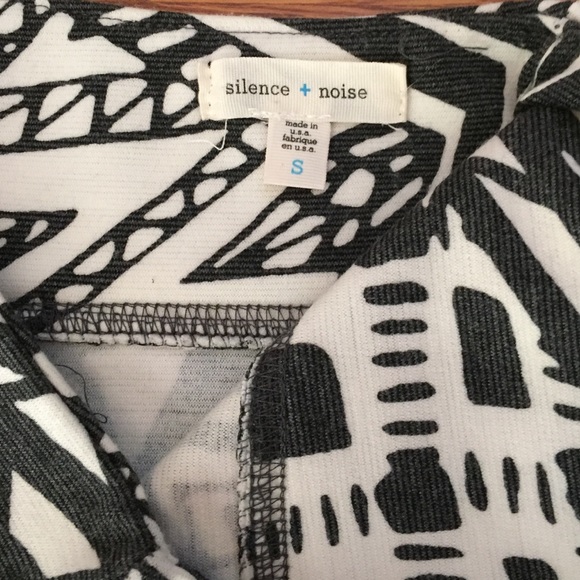 silence+noise Graphic Design Skirt - Picture 4 of 4