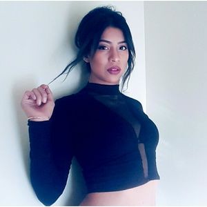 Meet your Posher, Angelica