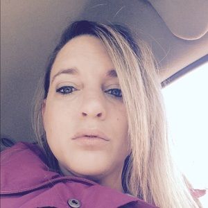 Meet your Posher, Candice