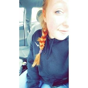 Meet your Posher, Kacey