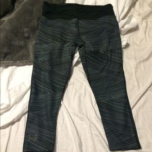 Under armour capri leggings xs