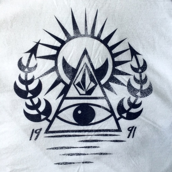 🌟Sold on Merc🌟 Volcom Graphic Baseball Tee - Picture 2 of 2