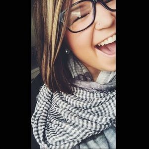 Meet your Posher, Amy