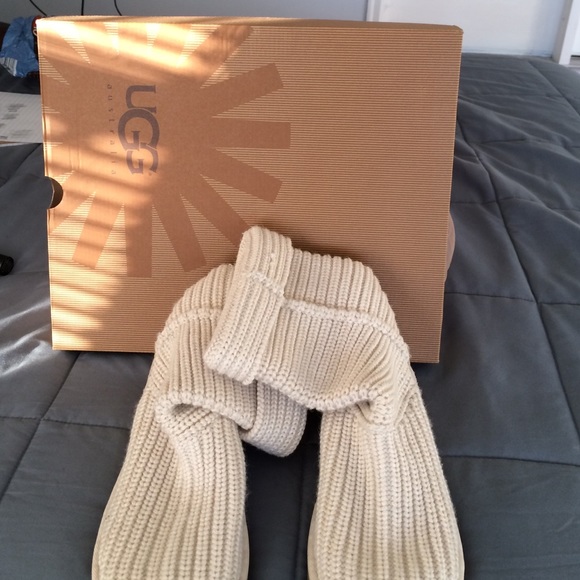 Ugg knitted boots
