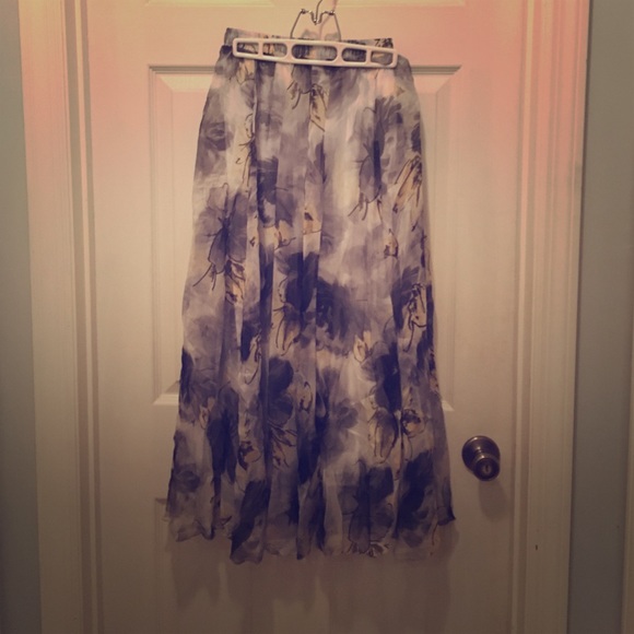 Floral chiffon maxi skirt