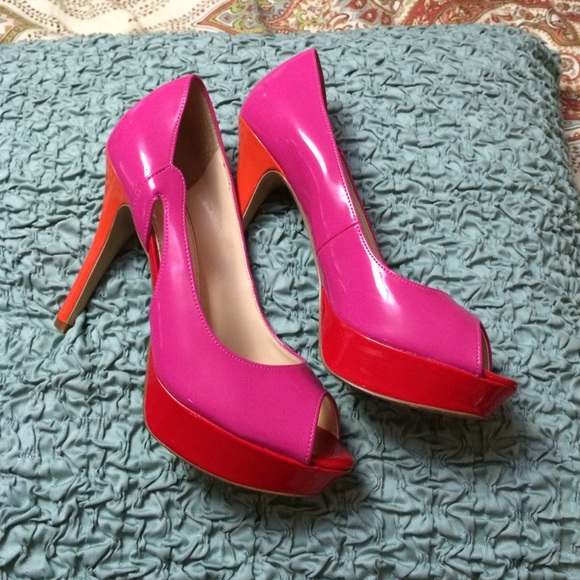 Marc Fisher Shoes - Marc Fisher platform heels size 9