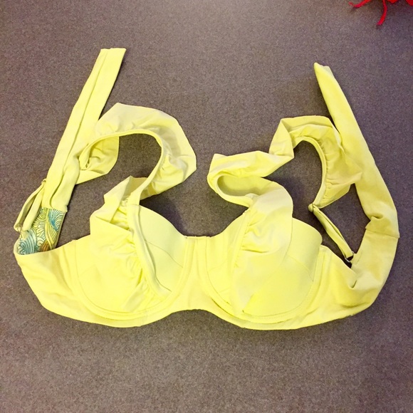 Maaji bikini top size S! Worn twice!
