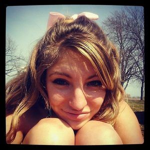 Meet your Posher, Aurelia