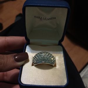 Tara Vannesa cocktail ring with crystals