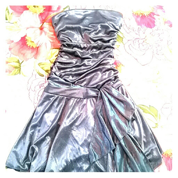 Silver Strapless Asymmetrical Dress Size Small - Picture 1 of 4