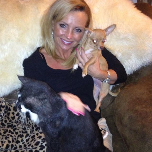 Meet your Posher, Shelly - Picture 1 of 1