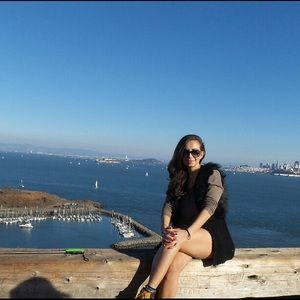 Meet your Posher, Gina