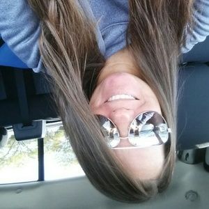 Meet your Posher, Misty