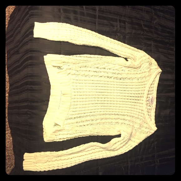 light green/yellow sweater from American Eagle