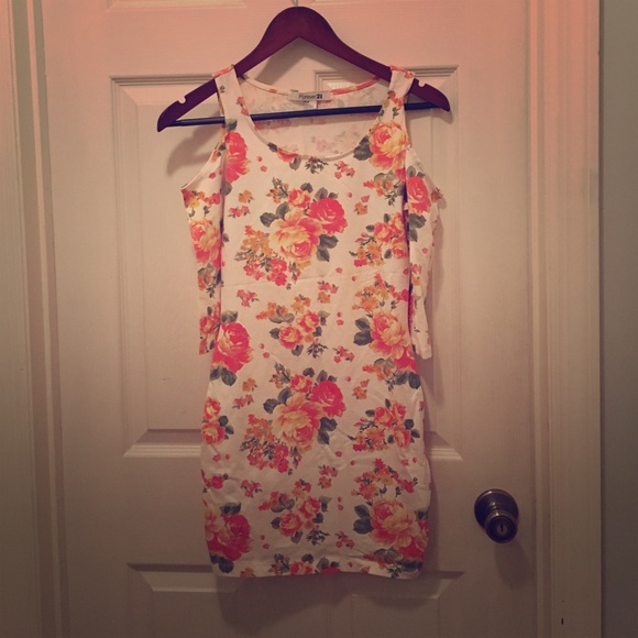 Floral dress with peekaboo shoulder