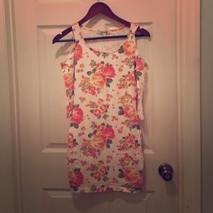 Floral dress with peekaboo shoulder