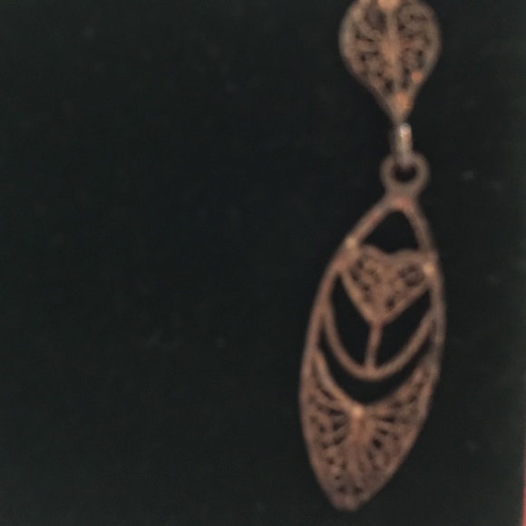 SOLD IN BUNDLE. leafy design earrings - Picture 3 of 3
