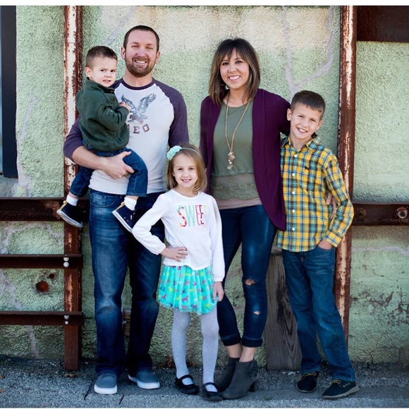 Meet your Posher, Mikala! I'm a wife, mommy of 3! - Picture 2 of 3