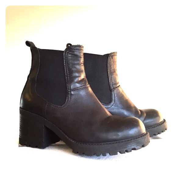 REAL LEATHER Black Chelsea Boots