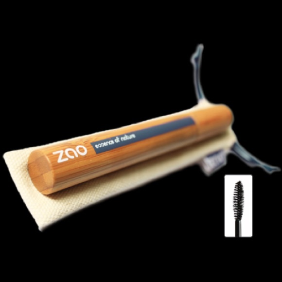 Organic voluminous mascara.
