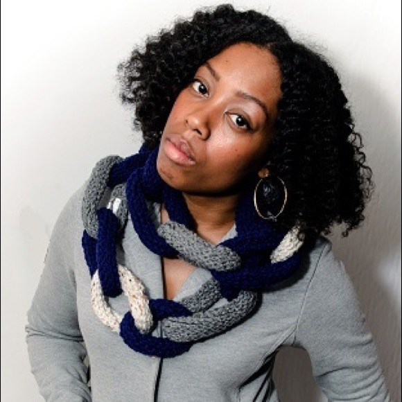 Blue/Grey/Oatmeal Chain Link Infinity Scarf - Picture 1 of 3
