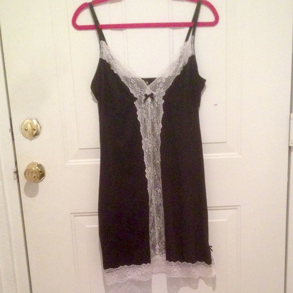 Marilyn Monroe Chemise - Picture 1 of 3