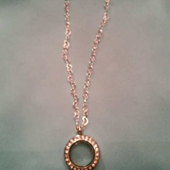 Necklace ..heart shaped chain .new ...approx 15 in