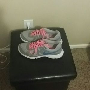 Nike size 8.5 Running shoes lightly worn