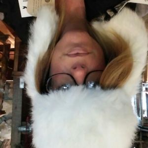 Meet your Posher, Shirley