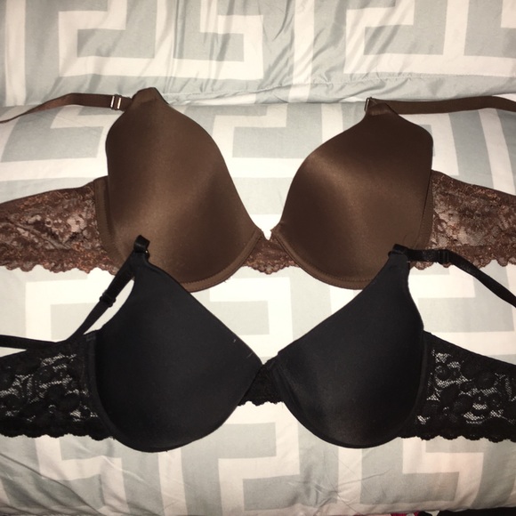 Pair of Lace Back Tshirt Bras 36C