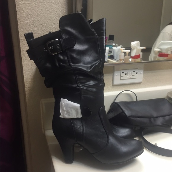 Shoes - Black Buckle Heel Boots