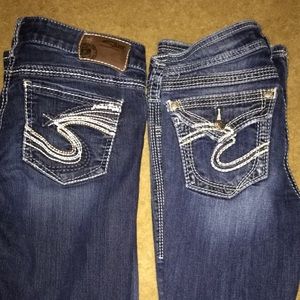 2 pairs of Silver Jeans both 27x32