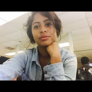 Meet your Posher, Leticia