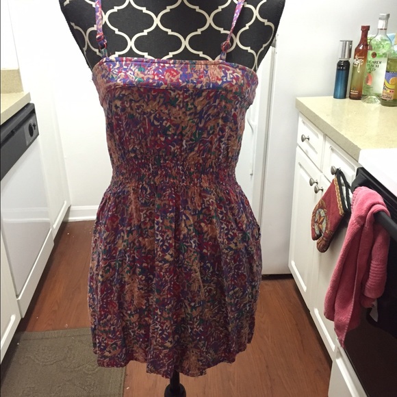 Dress - Picture 2 of 2